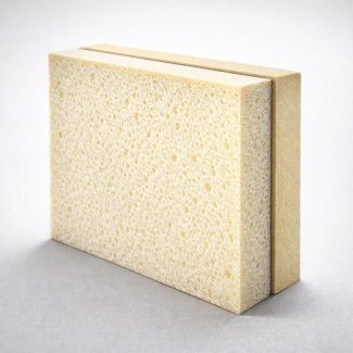 Painel de espuma rígida de poliuretano em corte evidenciando estrutura celular e alto desempenho térmico